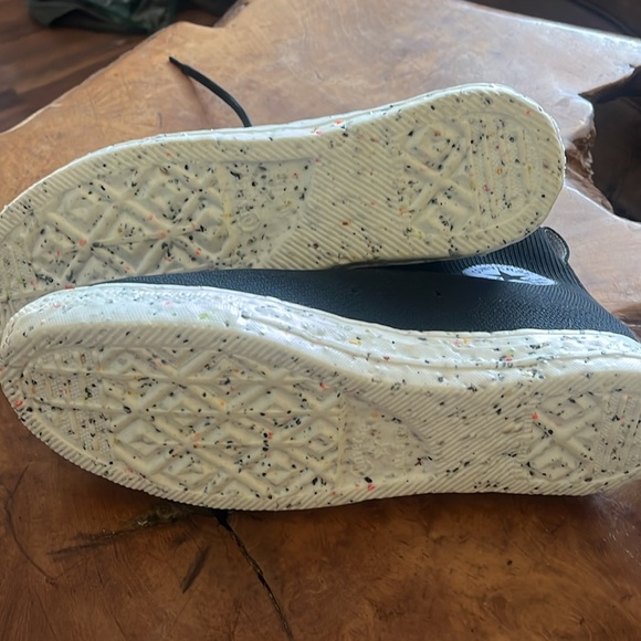 Converse shoes -New - Picture 7 of 8